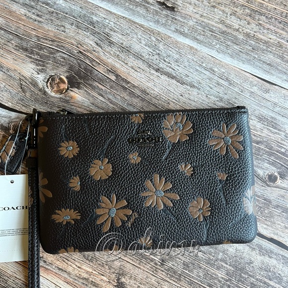 NWT Coach Floral Print Leather Wristlet - Picture 4 of 4